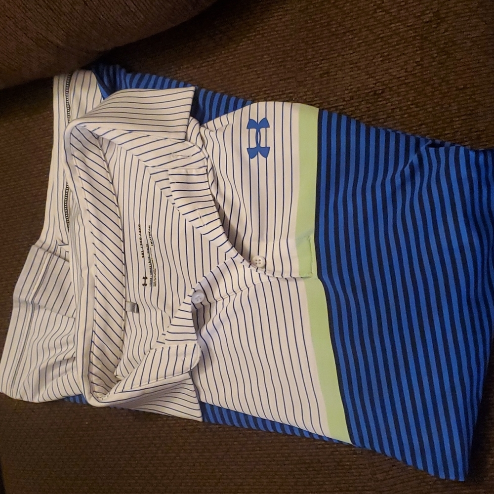 Just hangs in the closet.